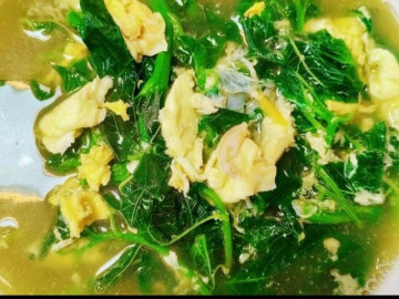 Lá này axit folic gấp 46 lần dưa chuột, giá rẻ bằng ½ rau muống, đem nấu canh được món ngon bổ rẻ