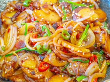 Củ này rẻ hơn khoai sọ bổ hơn khoai lang, ăn vào giải độc thanh nhiệt, chế biến thành nhiều món ngon lạ