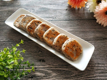 Củ này có giá 30.000đ/kg, người Nhật gọi là “củ trường sinh”, nấu lên vị ngon hơn đứt thịt lợn