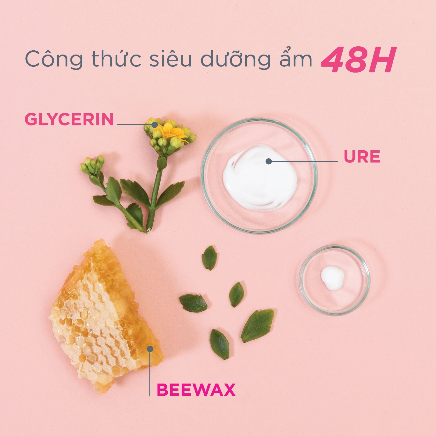 Với thành phần từ tự nhiên, công thức theo tiêu chuẩn dược điển nghiêm ngặt là bí quyết làm nên sữa dưỡng thể TOPICREM ULTRA-HYDRATANT Lait Corps