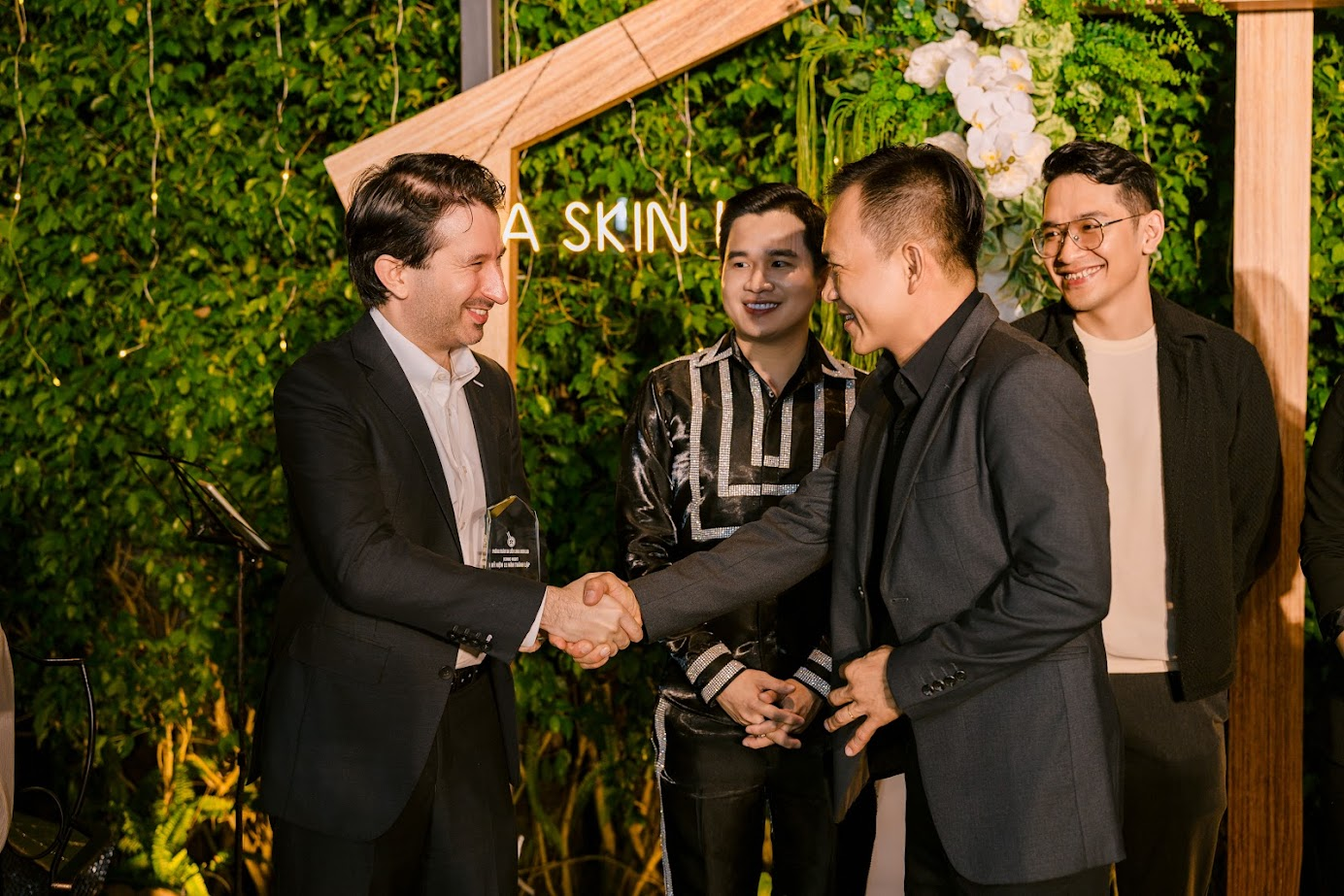 Econic Night 2025: Khi “vẻ đẹp độc bản” trở thành xu hướng làm đẹp được phụ nữ hiện đại yêu thích - 2