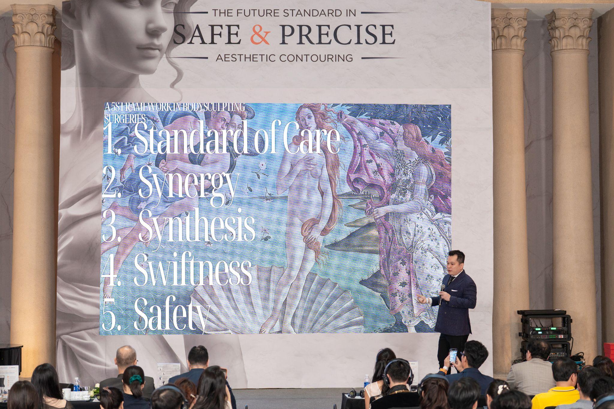 TS.BS Nguyễn Thiện Khanh trình bày đề tài tại hội nghị