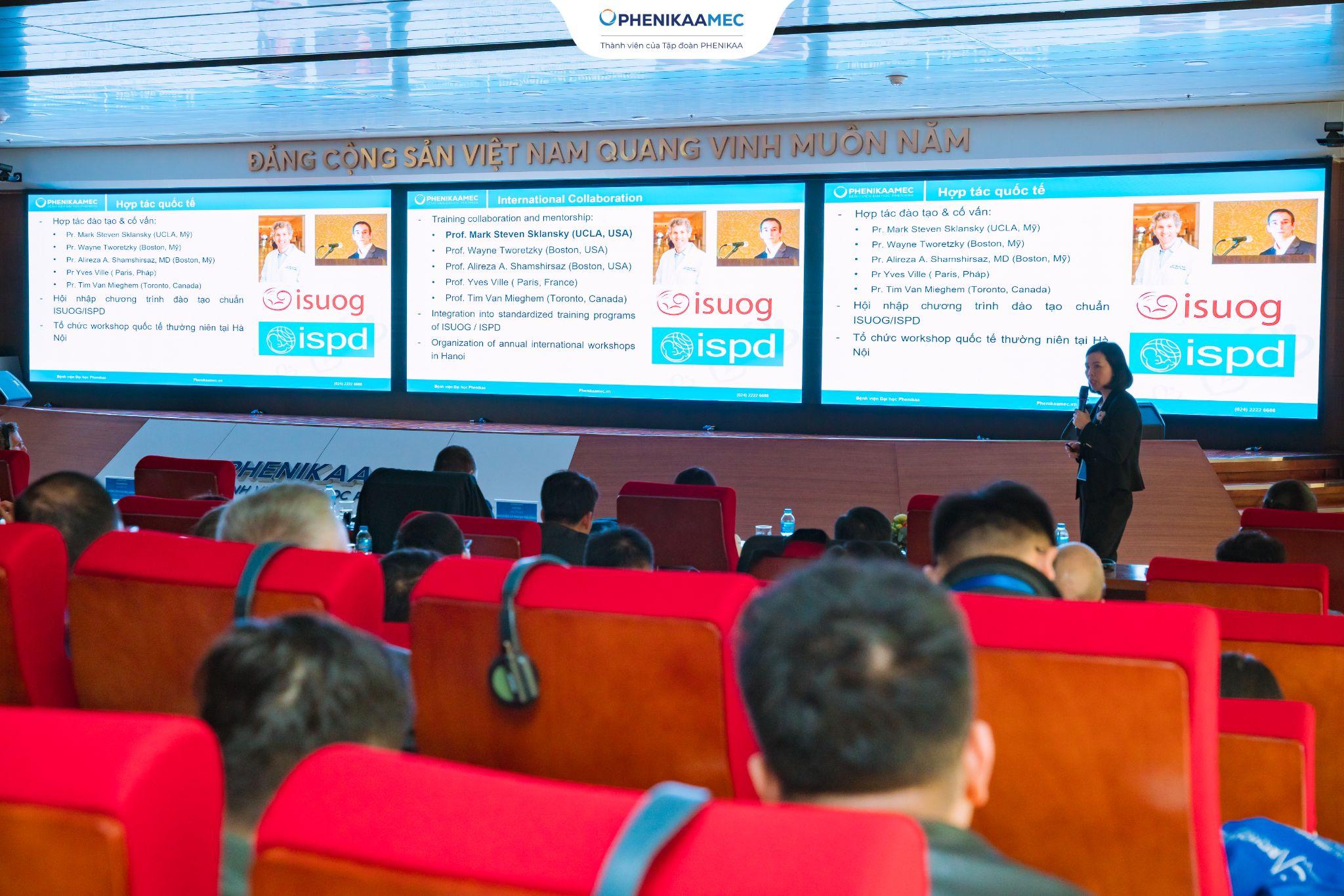 TS. BS Nguyễn Thị Sim trình bày báo cáo “Can thiệp bào thai trong quản lý Bệnh tim bẩm sinh tại PhenikaaMec”