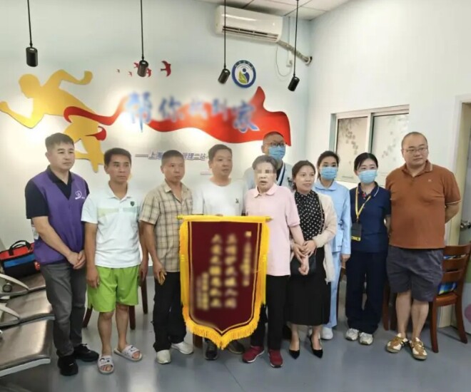 Con lướt MXH bất ngờ thấy mẹ mất tích 19 năm, sự thật khiến nhiều người rơi nước mắt - 1