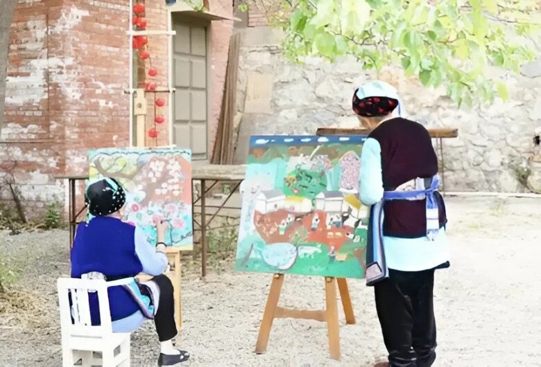 Cụ bà 78 tuổi lần đầu cầm cọ, 92 tuổi trở thành amp;#34;kỳ tích của nghệ thuật nông dânamp;#34;, tác phẩm được khắp nơi săn đón - 2