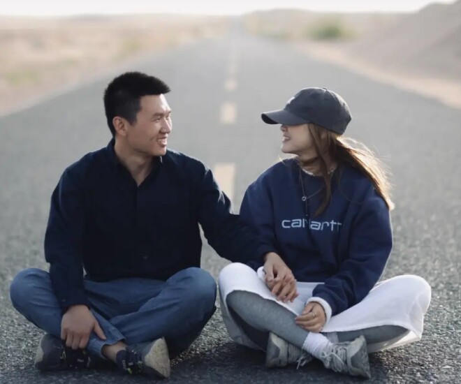 Đưa cha mẹ đến nhà bạn gái hỏi cưới, chàng trai rơi nước mắt trước hành động của mẹ vợ tương lai - 1