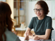 Eva tám - 8 tín hiệu ngôn ngữ cơ thể khiến bạn trở nên quyền lực hơn