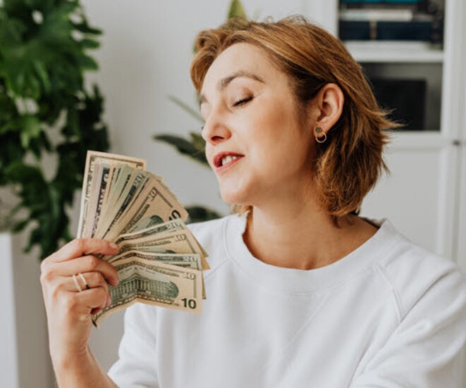 Nhìn 7 thói quen này, bắt bài ngay những người đang cố amp;#34;diễnamp;#34; vai giàu có - 1