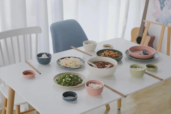 Người khôn ngoan không mời một nhóm đông người đi ăn tối vì 3 điều này - 2