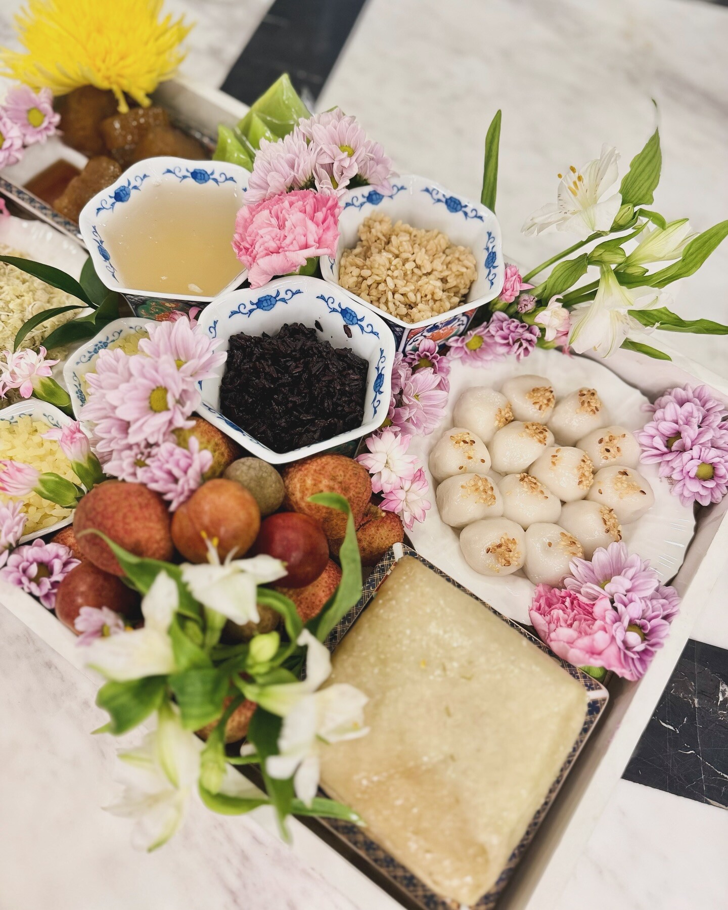 Dù bận rộn với vai trò trong công ty của gia đình chồng và chăm sóc con cái, Linh Rin vẫn luôn ưu tiên mang lại những bữa ăn chất lượng cho tổ ấm nhỏ.