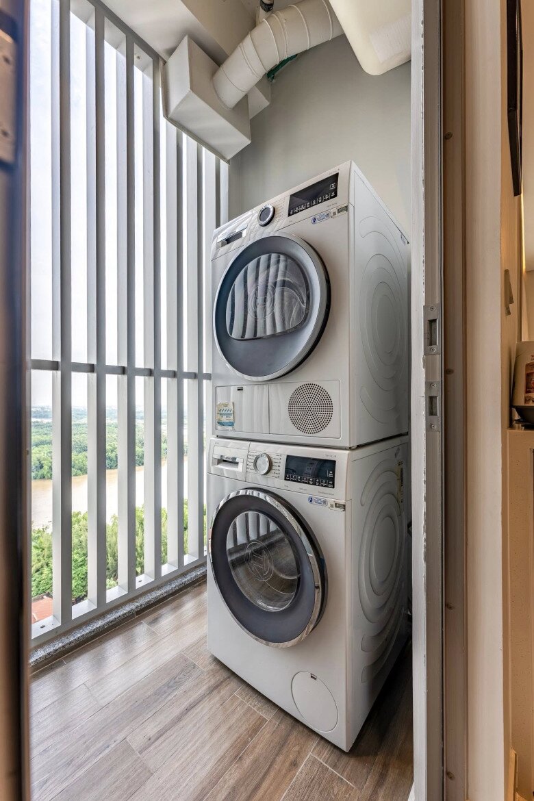 Á hậu Việt sinh con cho bạn trai giấu mặt ở Áo, bé gái về Việt Nam đã ở ngay cơ ngơi trong khu nhà giàu - 22