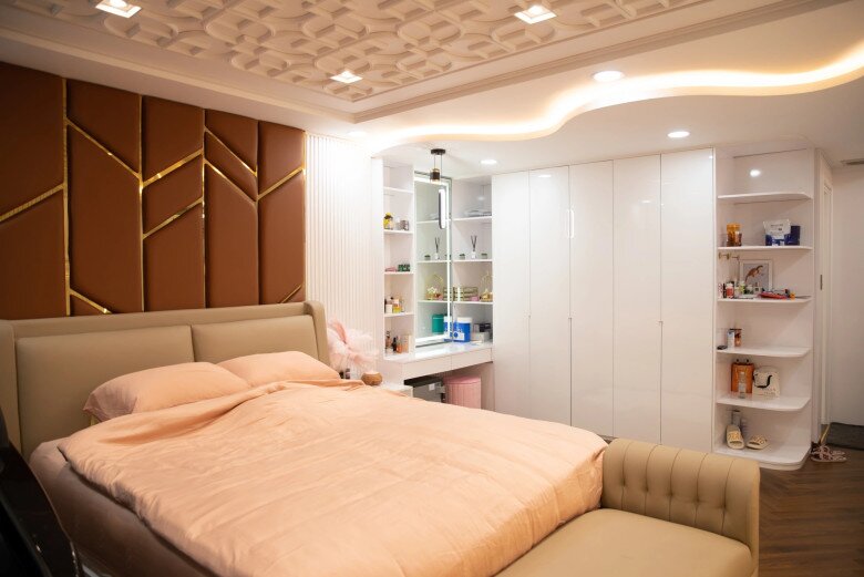 Cơ ngơi đắt giá của 3 sao Việt cùng tuổi 46: Người ở nhà 2.000 cây vàng, người mua cả khách sạn 6 tầng - 6