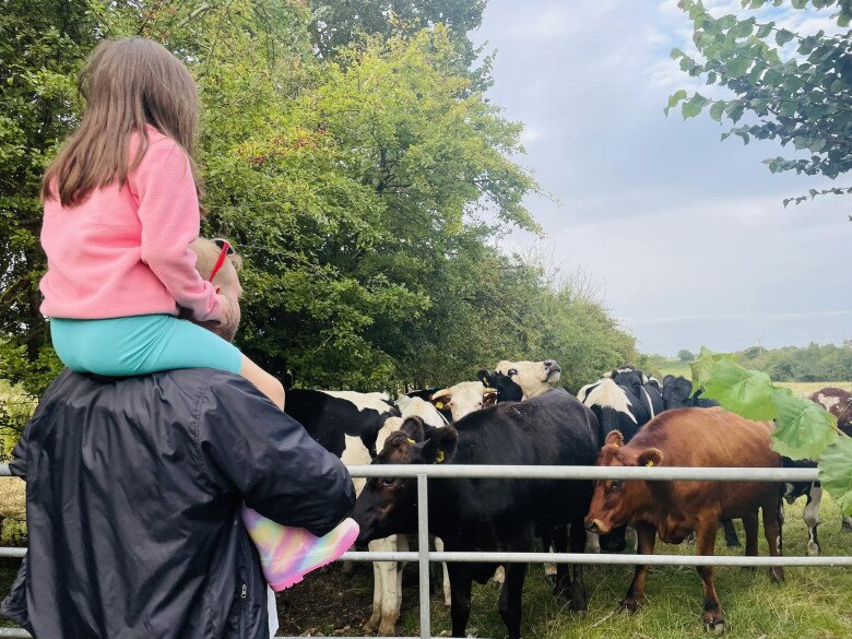 Hoa hậu Việt có dòng dõi danh thần nay xưng là amp;#34;chủ tiệm vàngamp;#34;, hạnh phúc bên người chồng được MC Diễm Quỳnh mai mối - 8