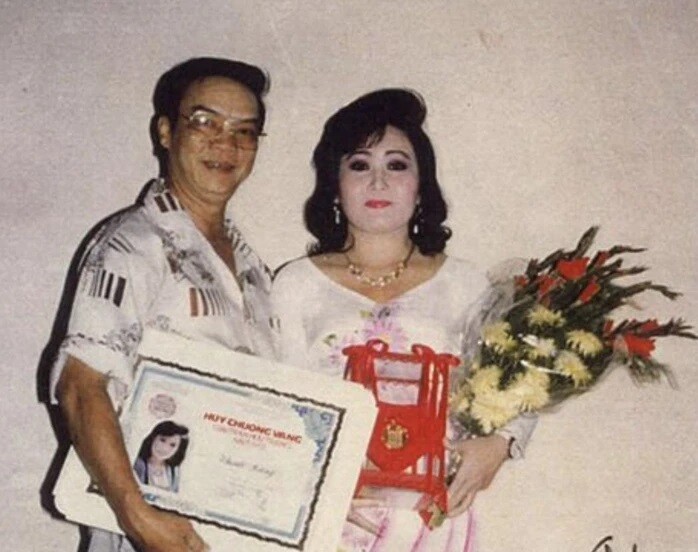 Lúc ở xứ người, ông vẫn đau đáu được về quê hương biểu diễn.