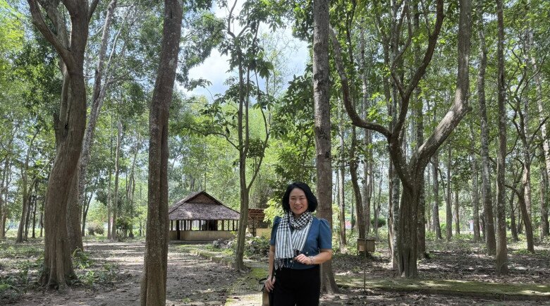 Cô cập nhật nhiều hơn trên mạng xã hội sau khi về hưu.