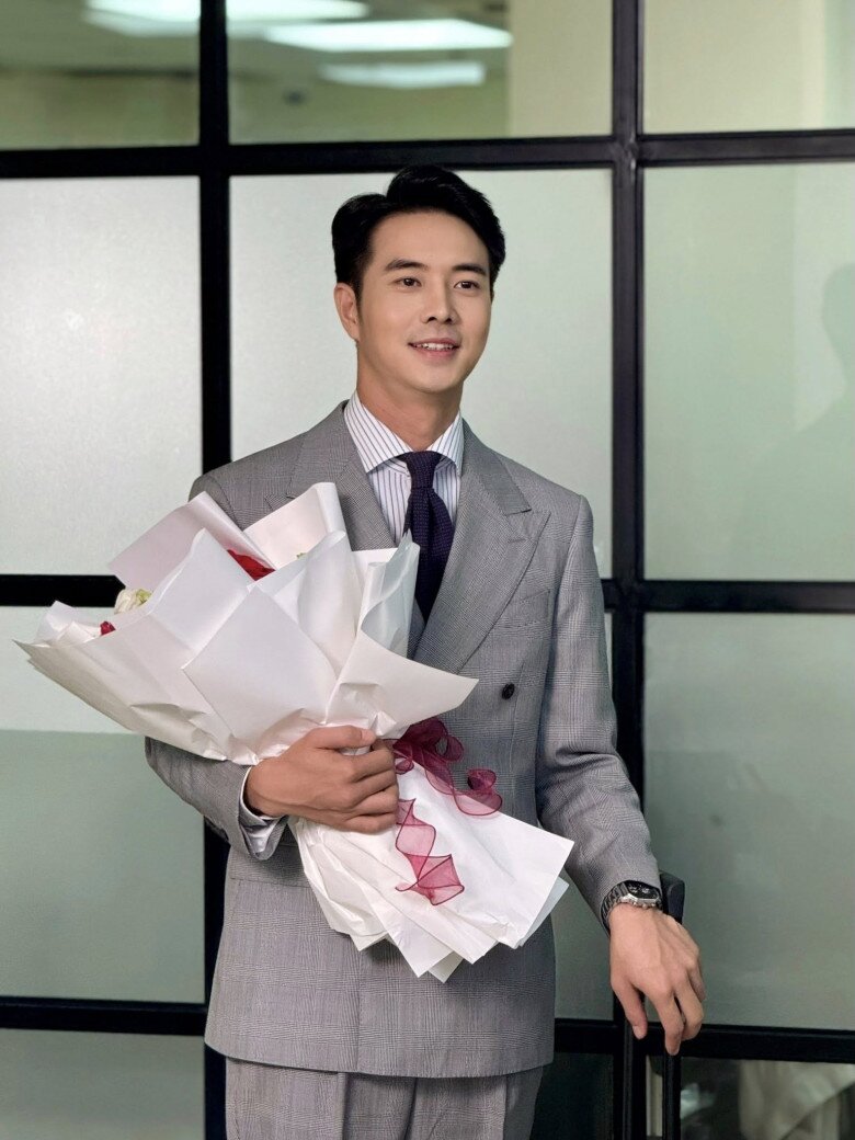 MC có nụ cười đẹp nhất VTV hạ sinh con với amp;#34;Dũng con bác Bơamp;#34;, anh chồng Đỗ Mỹ Linh và dàn sao chúc mừng - 9