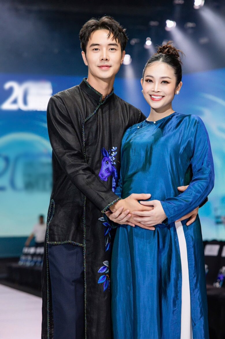 MC có nụ cười đẹp nhất VTV hạ sinh con với amp;#34;Dũng con bác Bơamp;#34;, anh chồng Đỗ Mỹ Linh và dàn sao chúc mừng - 12