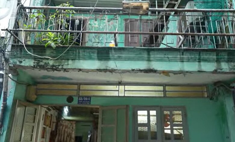 Nam ca sĩ lâu không xuất hiện, Thúy Nga thốt lên amp;#34;Trời ơiamp;#34; khi anh vén áo lên thấy đã mất một cánh tay - 2