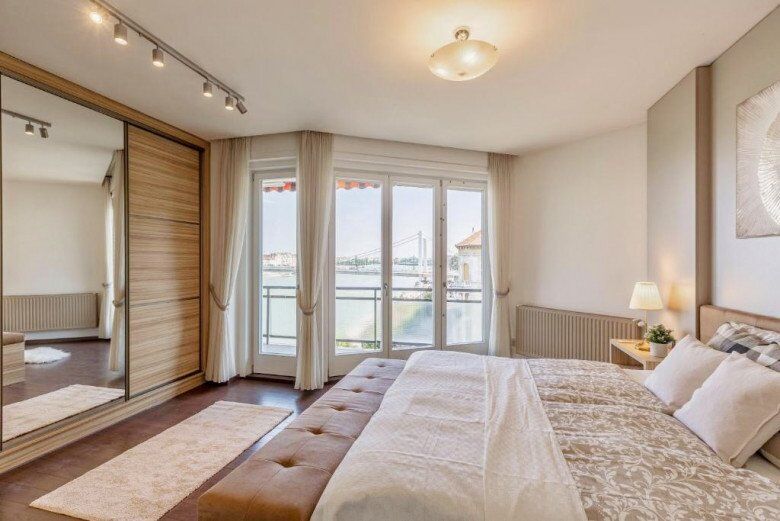 Nam ca sĩ nổi tiếng cùng thủy tiên 20 năm trước nay giàu sụ sống hạnh phúc bên mỹ nhân trong biệt thự to đùng - 12