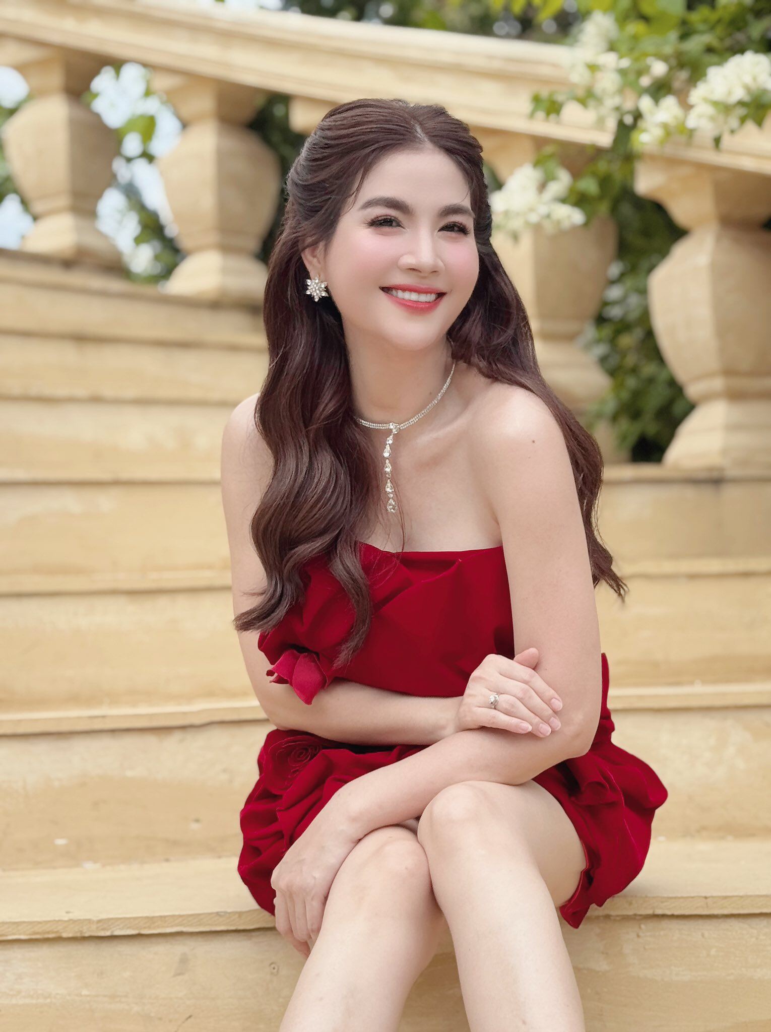 Nàng gái một con với nhan sắc rực rỡ.