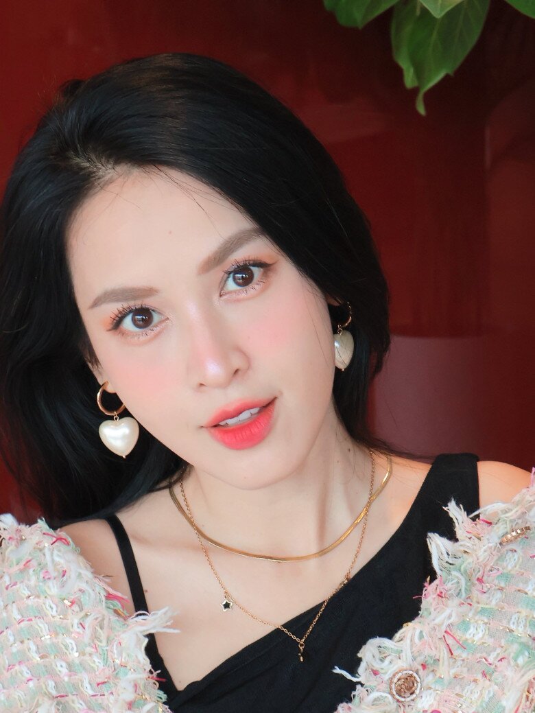 Nữ diễn viên Việt xinh như hoa nhưng từng ước không được sinh ra trên cõi đời, thấy thừa thãi vì thiếu vắng cha mẹ - 5