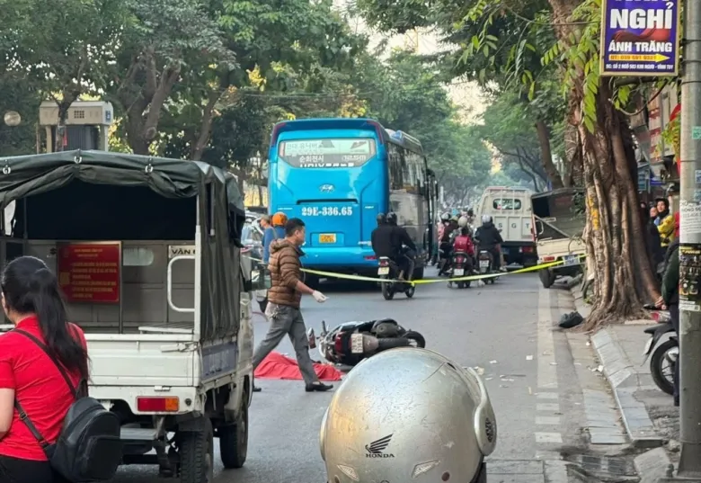 Hiện trường vụ tai nạn sáng 26/11. Ảnh: Việt An