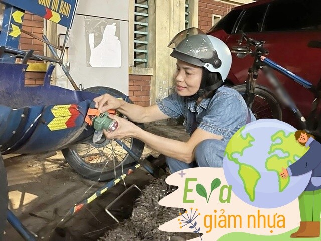 Gặp chị Thu hút đinh ở Hà Nội, bỏ tiền túi để làm điều tử tế, biến chiếc xe cũ thành trung tâm cứu hộ di động