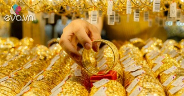 Giá vàng quay đầu giảm