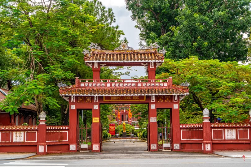 Chuyên Quốc học Huế là ngôi trường giữ kỷ lục của Olympia