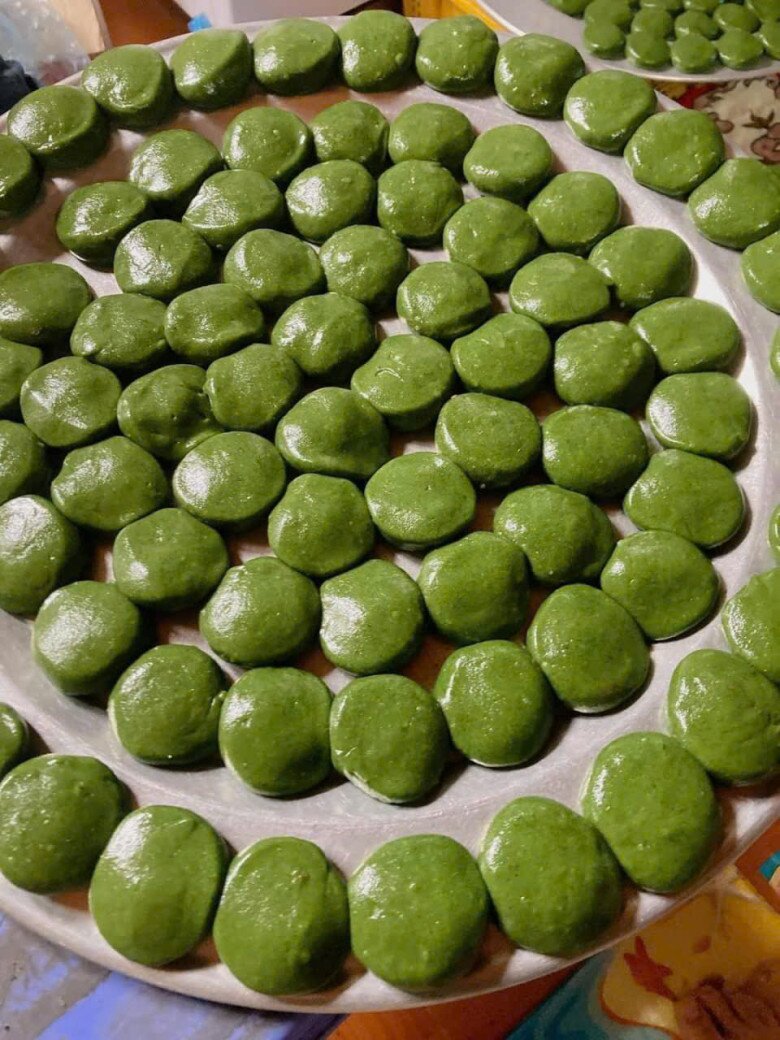 Khâu nặn bánh khá quan trọng 