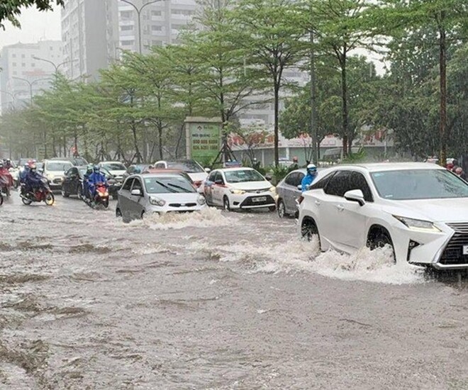 Hà Nội dự báo sẽ mưa dông hết ngày 15/10. Ảnh: Tuấn Anh