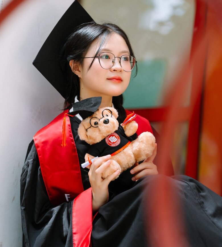 Danh hiệu thủ khoa tốt nghiệp sẽ làm bước đệm vững chắc cho tương lai 