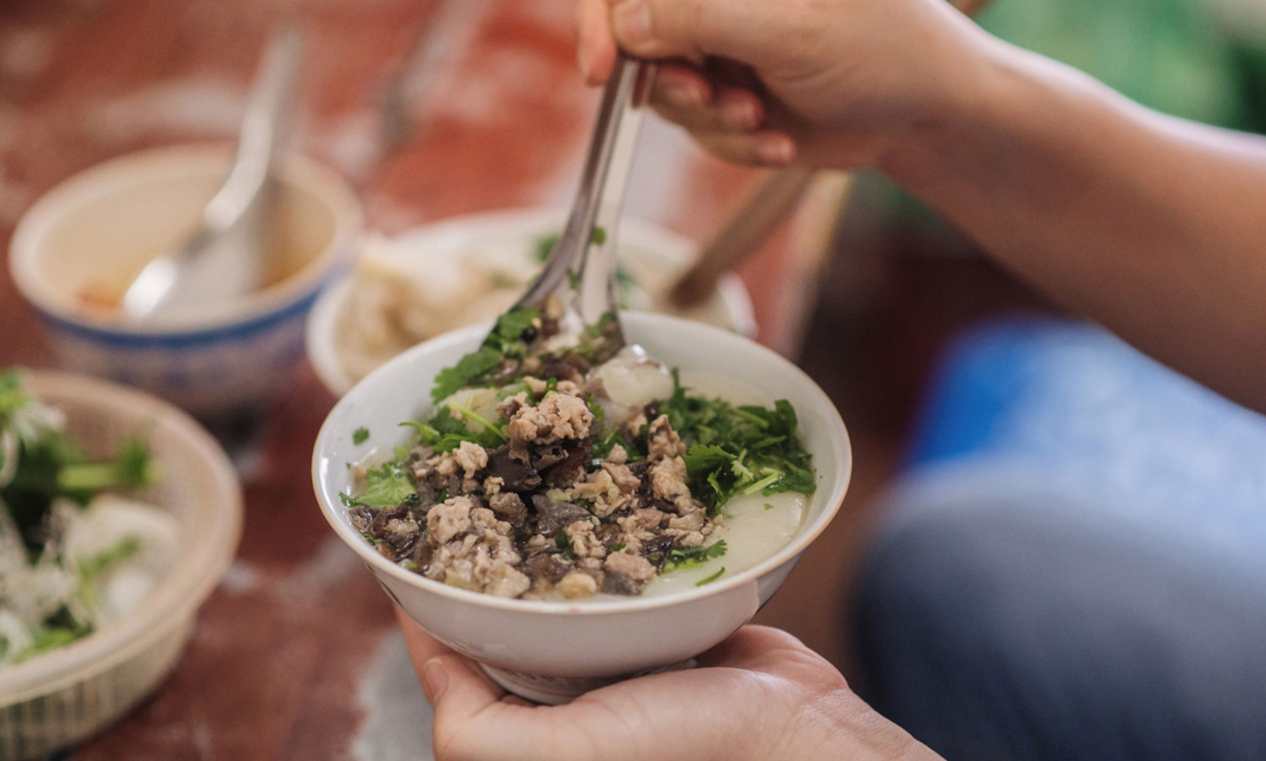 Món bánh đúc vừa thơm ngon lại rẻ