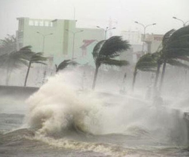 Vùng áp thấp ở vùng biển ngoài khơi Philippines có thể mạnh lên thành bão và đi vào Biển Đông, trở thành cơn bão số 12. 