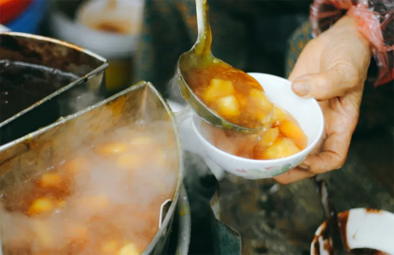 Món chè nóng hấp dẫn 