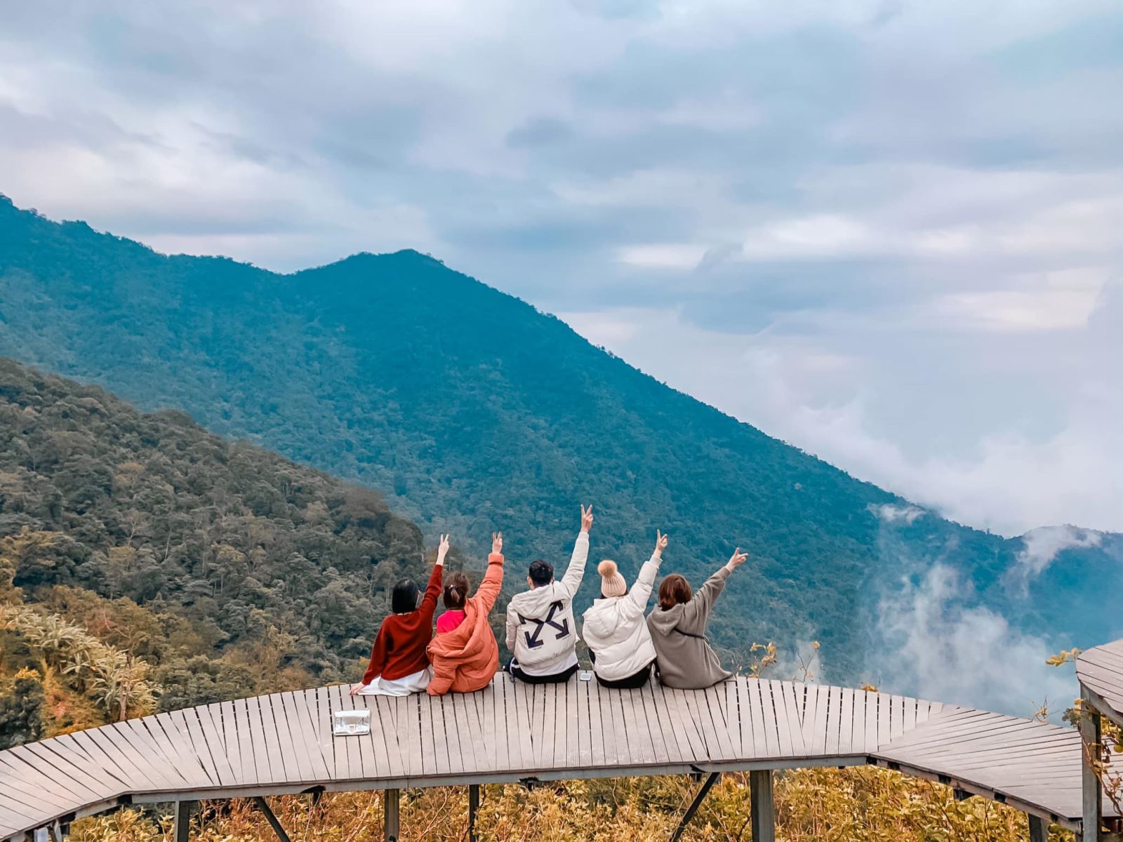 Hãy Chụp Ảnh Tại Cầu Mây