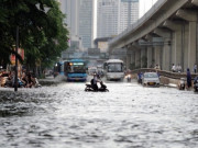 Tin tức - Cập nhật các tuyến đường bị ngập ở Hà Nội hôm nay 9/10