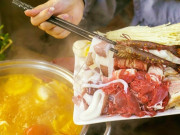 Lifestyle - 5 con phố lẩu nướng ôm cả mùa đông Hà Nội, menu toàn đặc sản, 200k là no nê quên lối về
