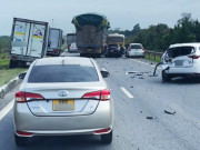 Tin tức - Tai nạn liên hoàn trên cao tốc Hà Nội - Thái Nguyên, ít nhất 6 ô tô bị hư hỏng