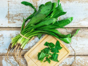 Sức khỏe - Loại rau mùa đông quen thuộc của người Việt: Bất ngờ công dụng ngừa cảm cúm, hạ mỡ máu hiệu quả