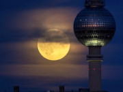 Lifestyle - Hôm nay Việt Nam đón siêu trăng đẹp nhất năm giữa mưa sao băng