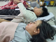 Tin tức - Cô dâu bàng hoàng kể khoảnh khắc ô tô khách va chạm với xe đầu kéo khiến 11 người thương vong