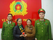 Phát hiện vàng trong két sắt, người thu mua phế liệu mang nộp công an