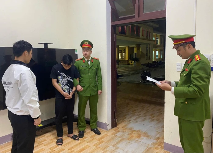 Lê Văn Hoàng bị bắt giữ để phục vụ công tác điều tra vì hành vi trộm cắp tài sản