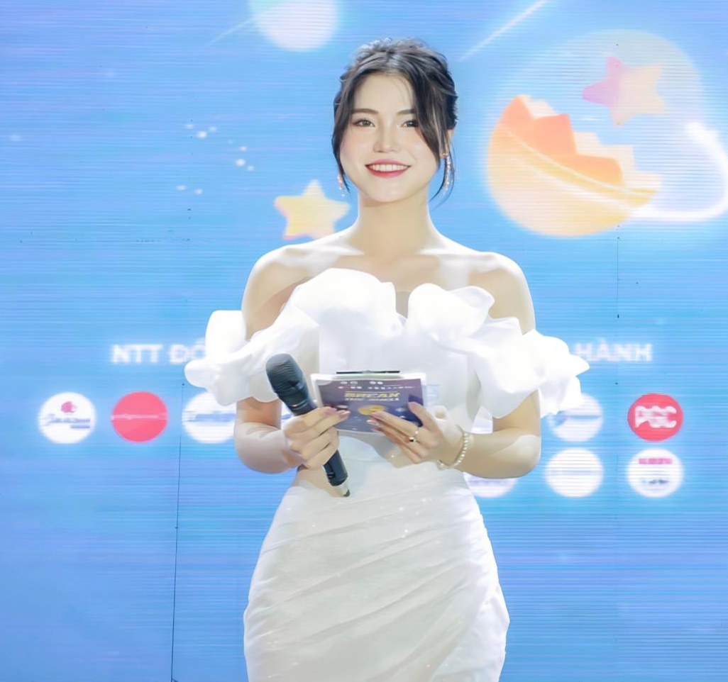 Cô nữ sinh tài năng, có thể “cân” mọi vai trò