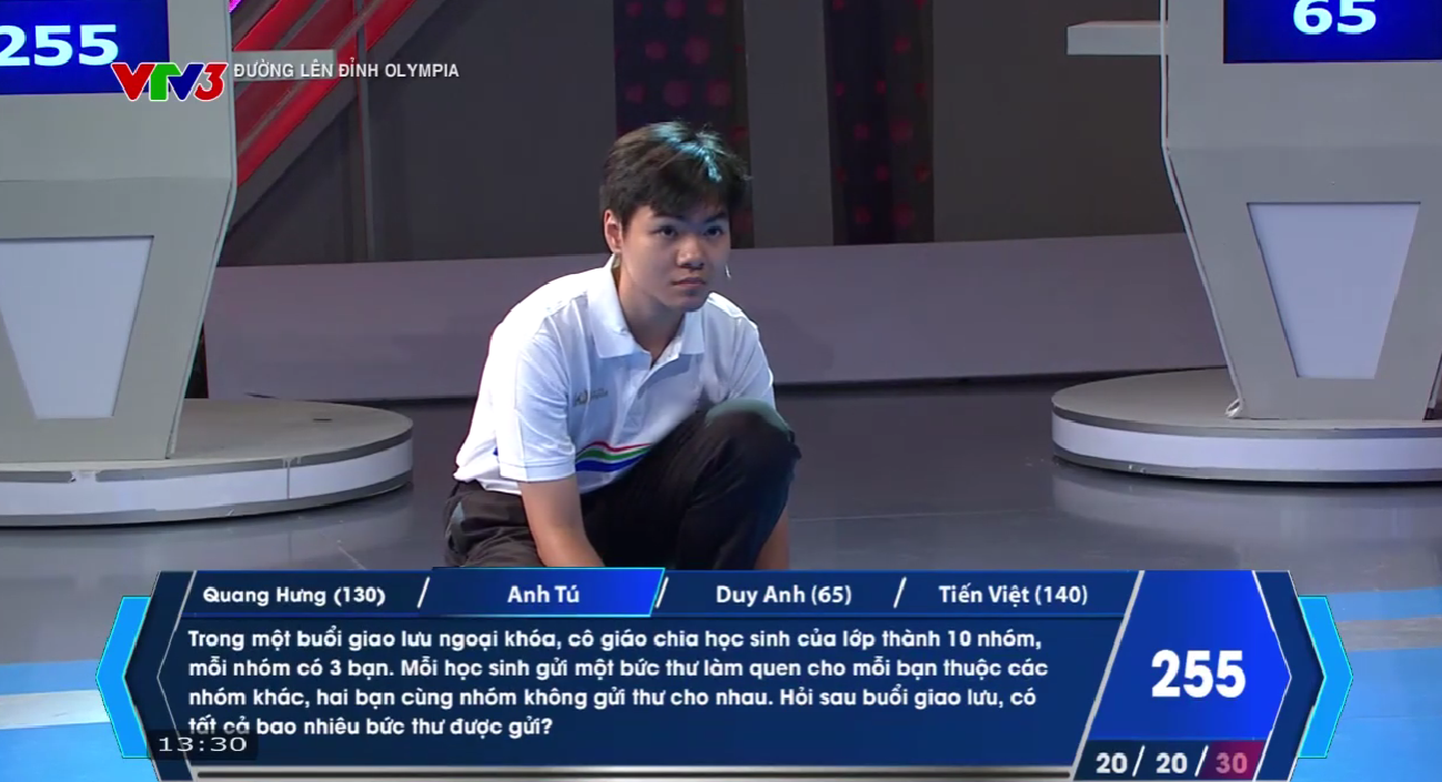 Anh Tú là người Về đích đầu tiên, nhưng không có câu trả lời nào đúng. Duy Anh bấm chuông 1 lần và đưa ra đáp án sai, bị trừ điểm. Tiến Việt 1 lần trả lời sai bị trừ điểm, 1 lần trả lời đúng đã lấy đi 20 điểm của Anh Tú. Kết thúc lượt Về đích của mình, Anh Tú còn 255 điểm.