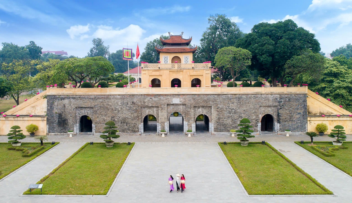 Hoàng thành Thăng Long rộng lớn