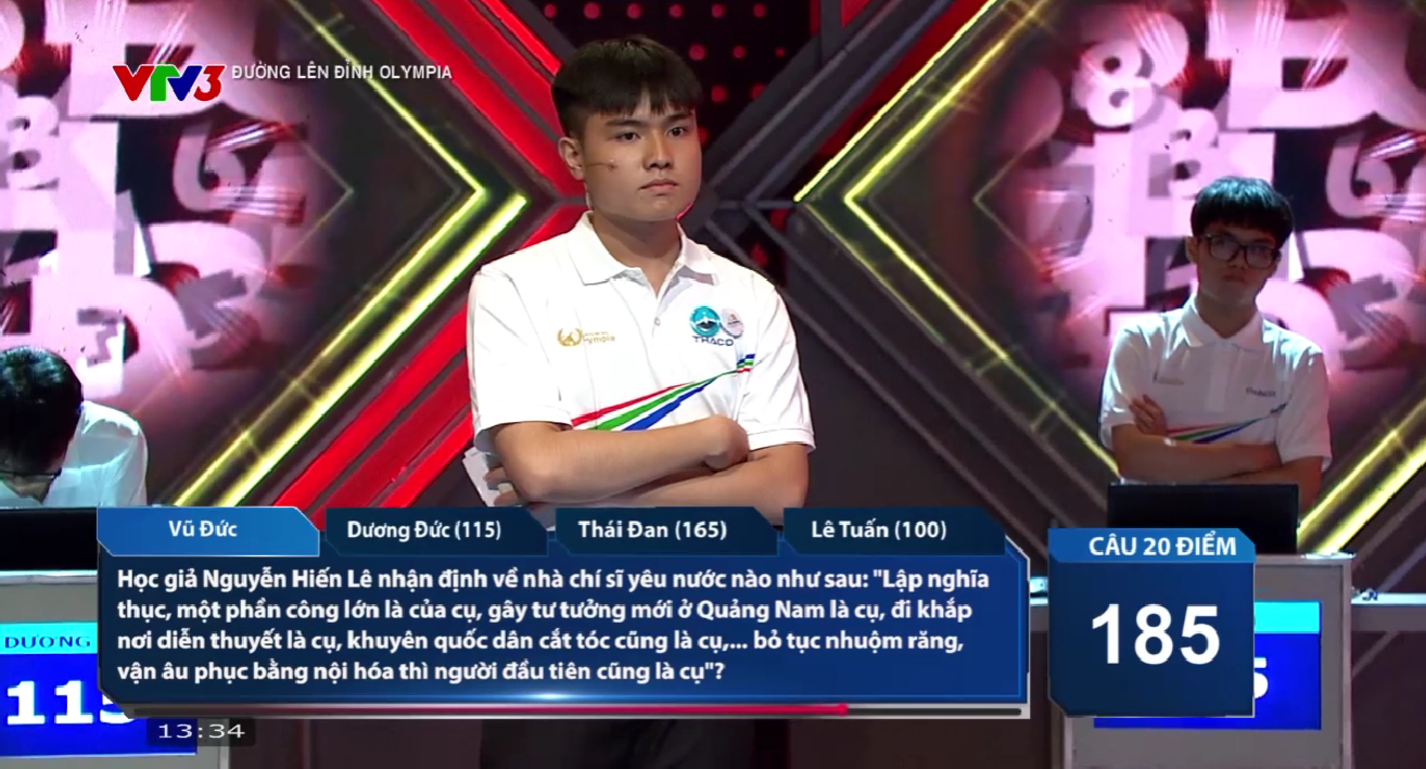 Vũ Đức là người Về đích đầu tiên với 1 câu trả lời đúng, nâng điểm số lên 205 điểm. 