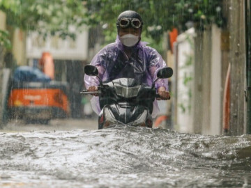 Tin tức 24h: Lũ sông Cầu vượt mức lịch sử gây ngập cho những khu vực nào của Hà Nội?