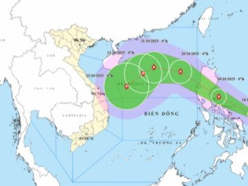 Tin bão mới nhất: Bão số 12 giật cấp 10 tiến vào Biển Đông, khu vực nào sẽ bị ảnh hưởng?